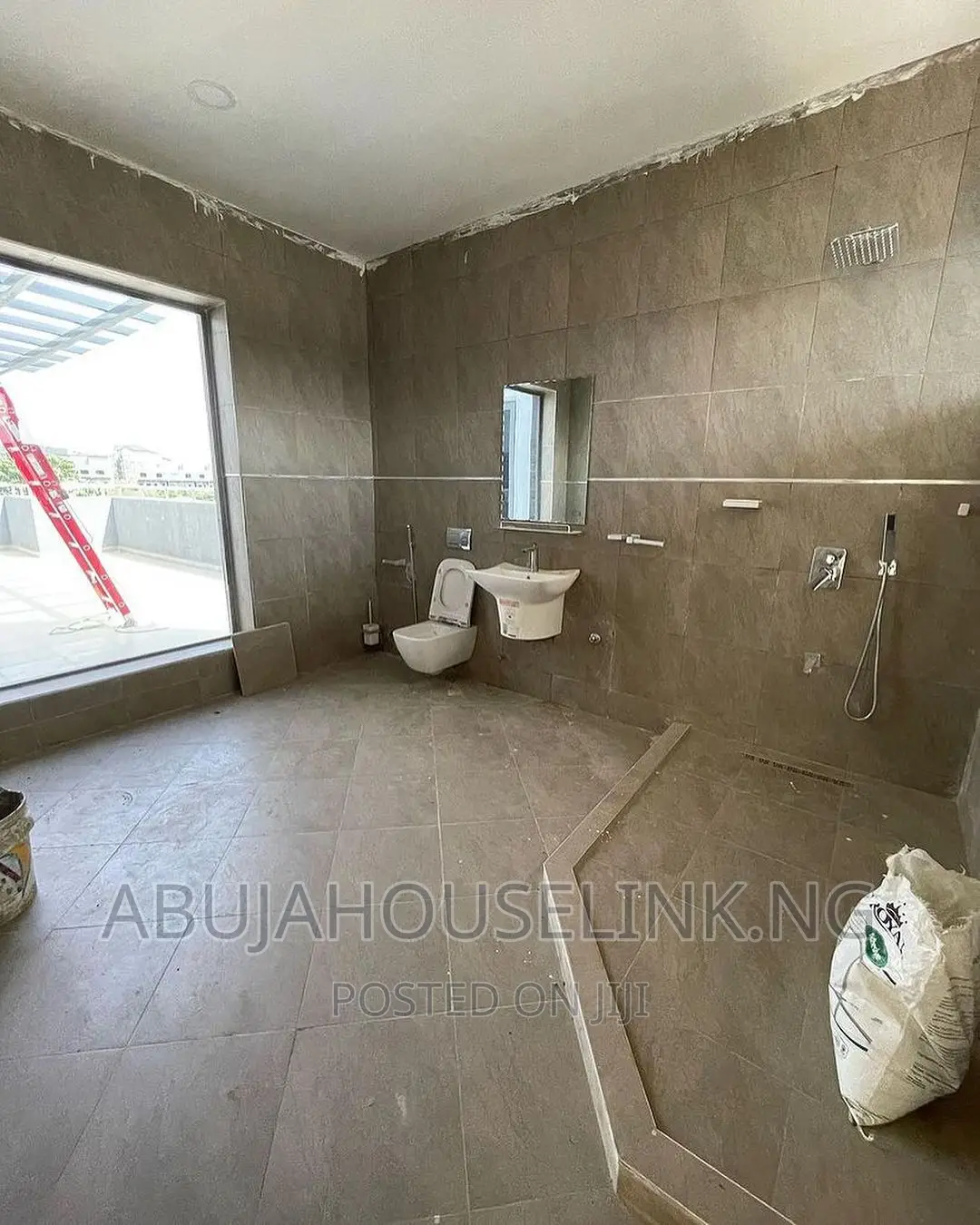 5bdrm Duplex in Wuye Abuja for sale in Wuye