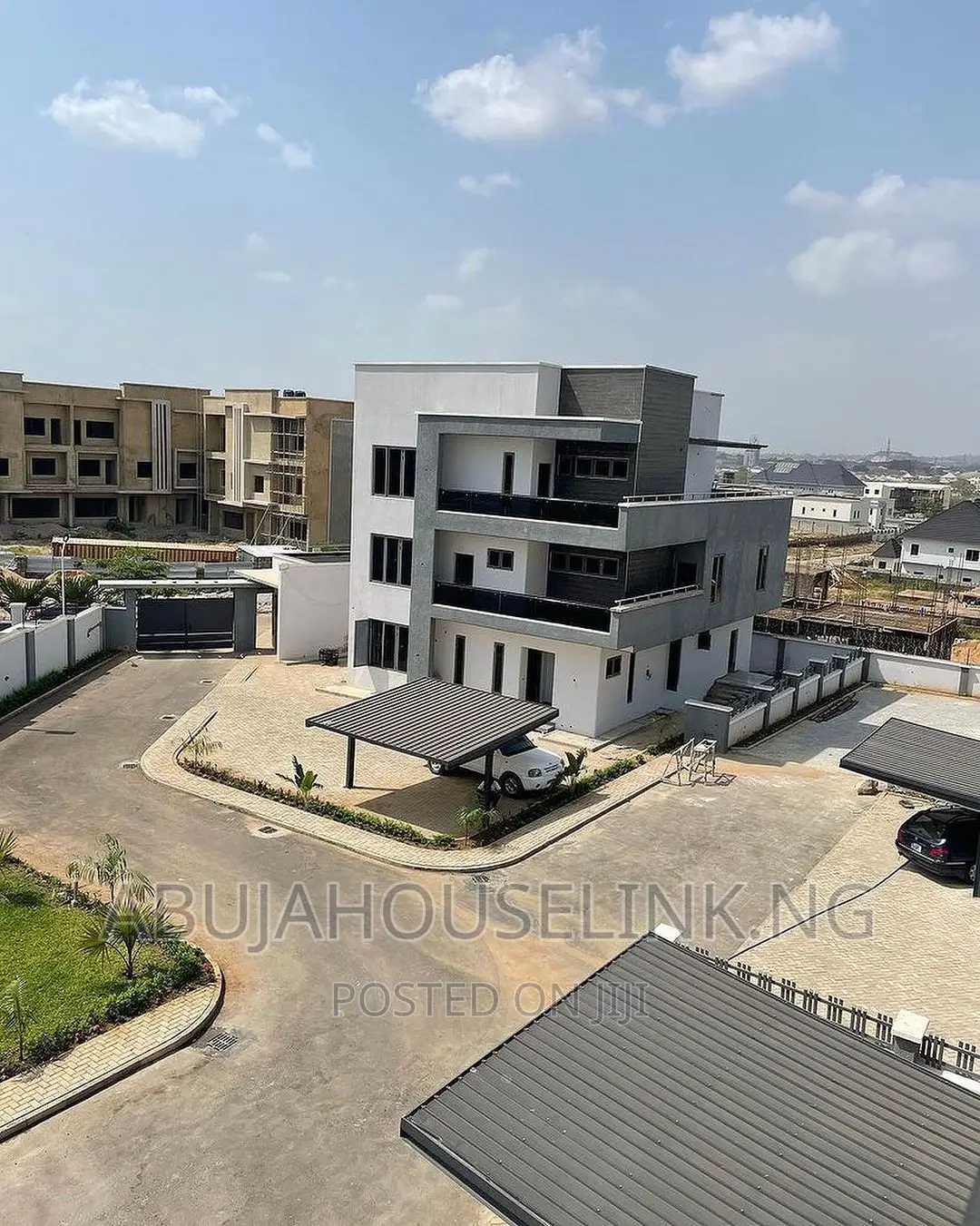 5bdrm Duplex in Wuye Abuja for sale in Wuye