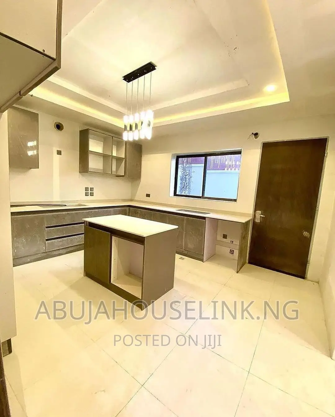 5bdrm Duplex in Guzape Abuja for sale in Guzape District