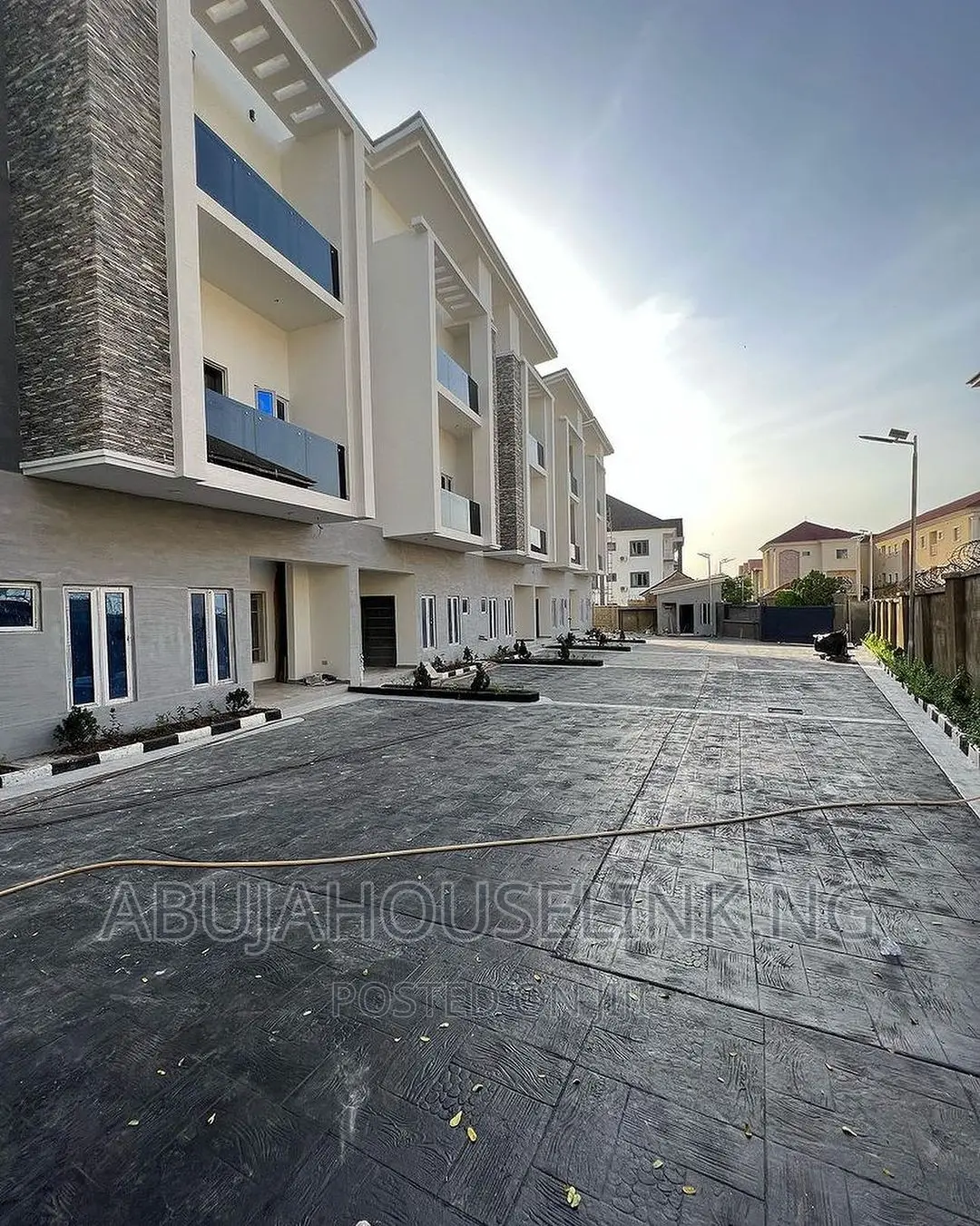 4bdrm Duplex in Utako Abuja for sale in Utako