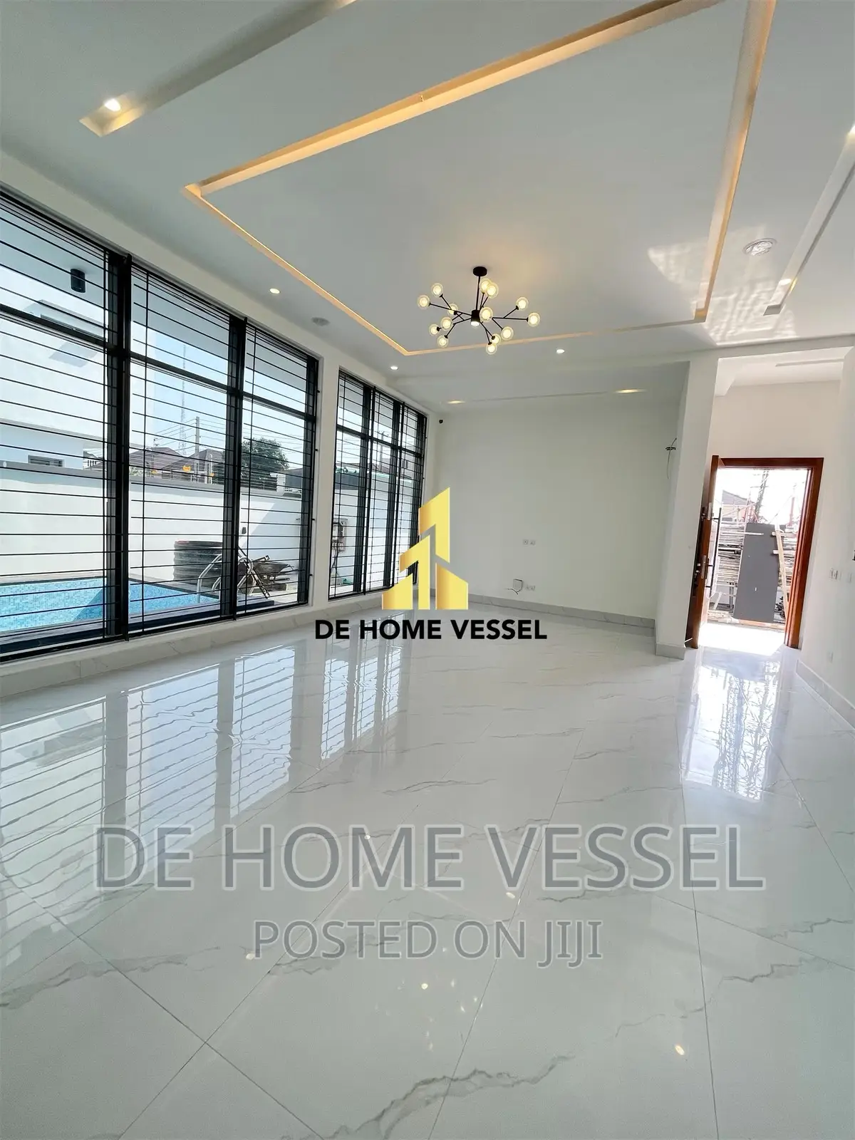 4bdrm Duplex in Lekki Phase 1 for sale in Lekki Phase 1