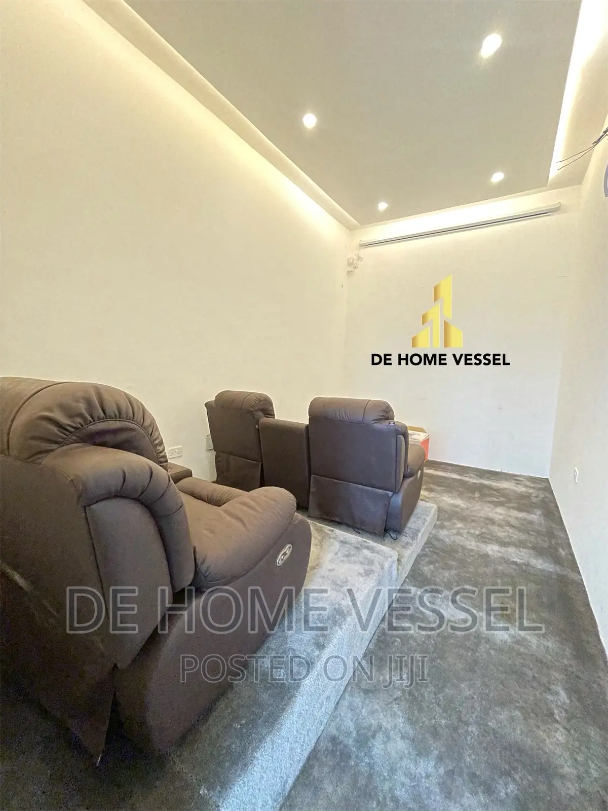 4bdrm Duplex in Lekki Phase 1 for sale in Lekki Phase 1