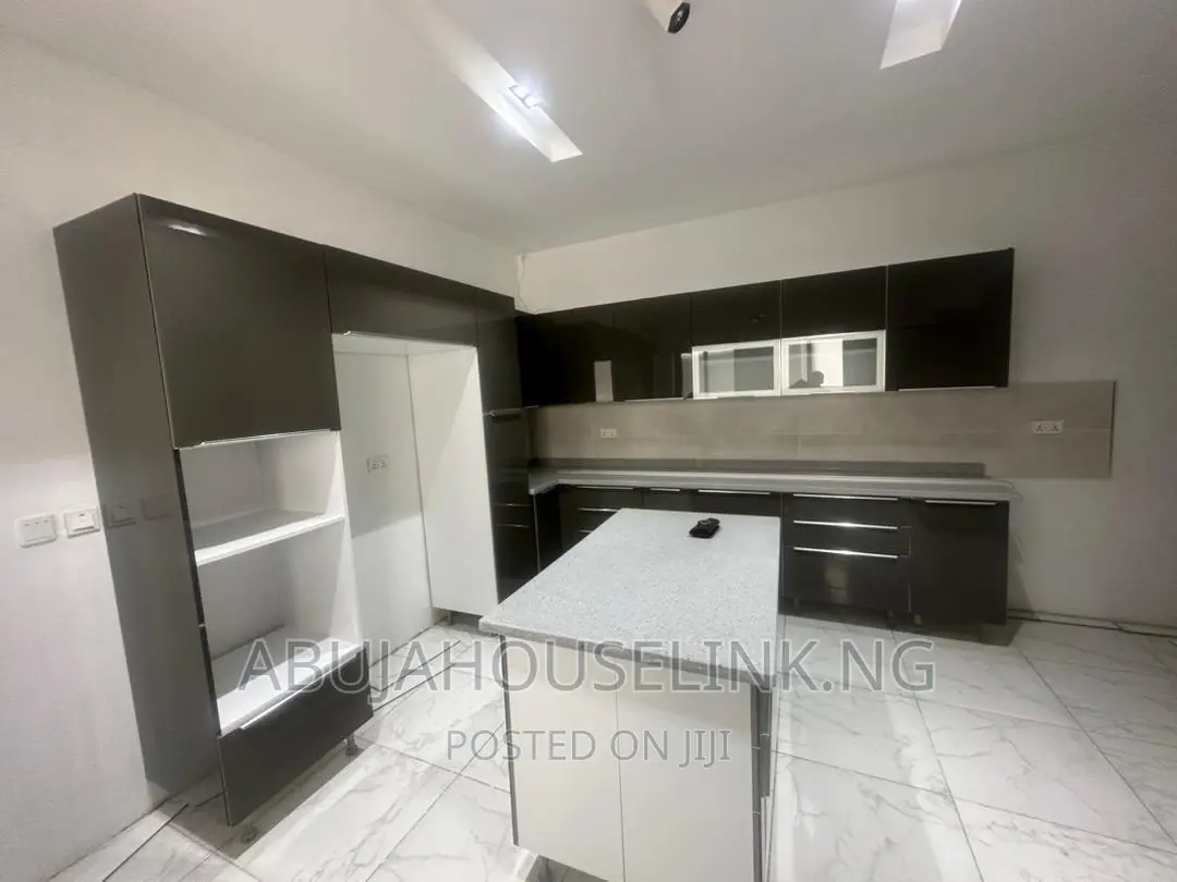 5bdrm Duplex in Katampe Extension for sale in Katampe Extension