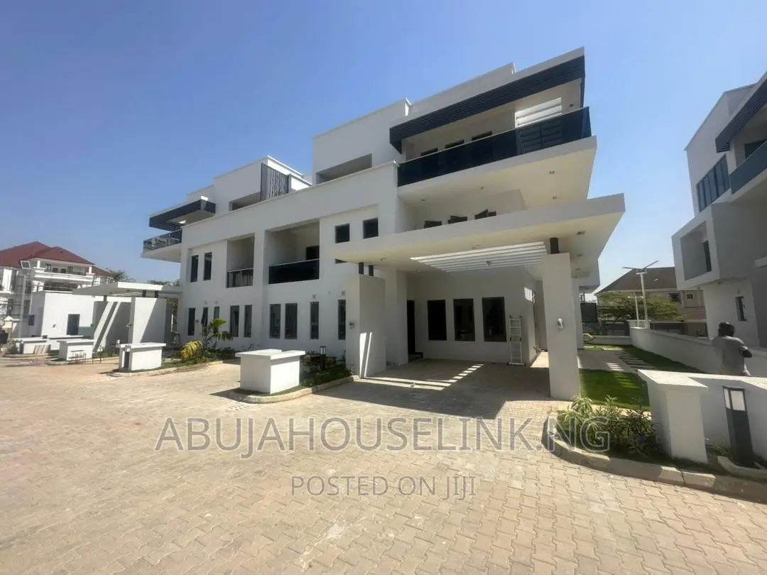 5bdrm Duplex in Katampe Extension for sale in Katampe Extension