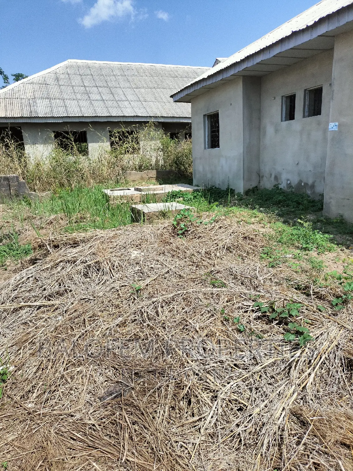 10bdrm Bungalow in Balofem Properties &, Abeokuta North for sale in Abeokuta North