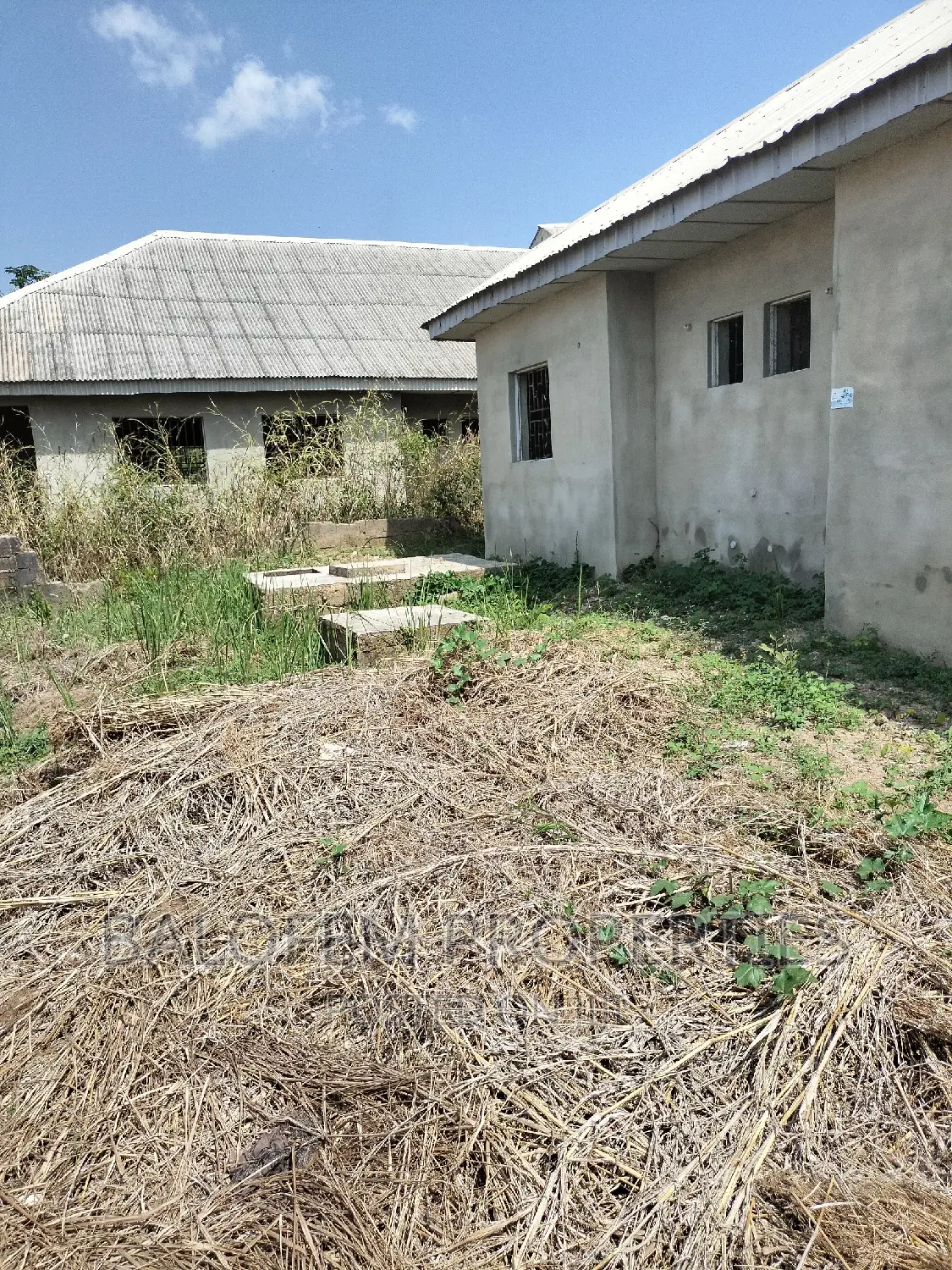 10bdrm Bungalow in Balofem Properties &, Abeokuta North for sale in Abeokuta North
