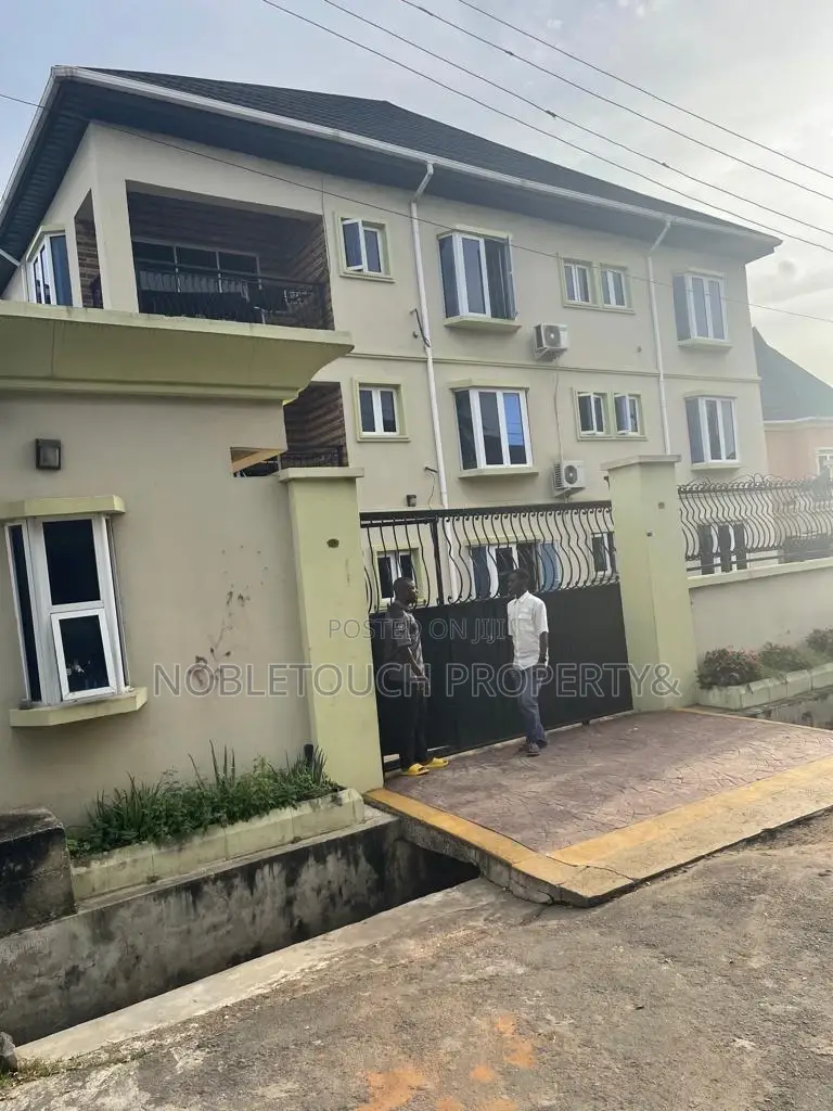 3bdrm Block of Flats in Ikeja Lagos, Toyin Street for sale in Toyin Street