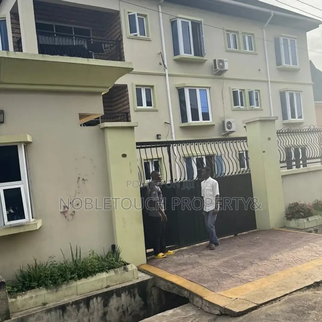 3bdrm Block of Flats in Ikeja Lagos, Toyin Street for sale in Toyin Street