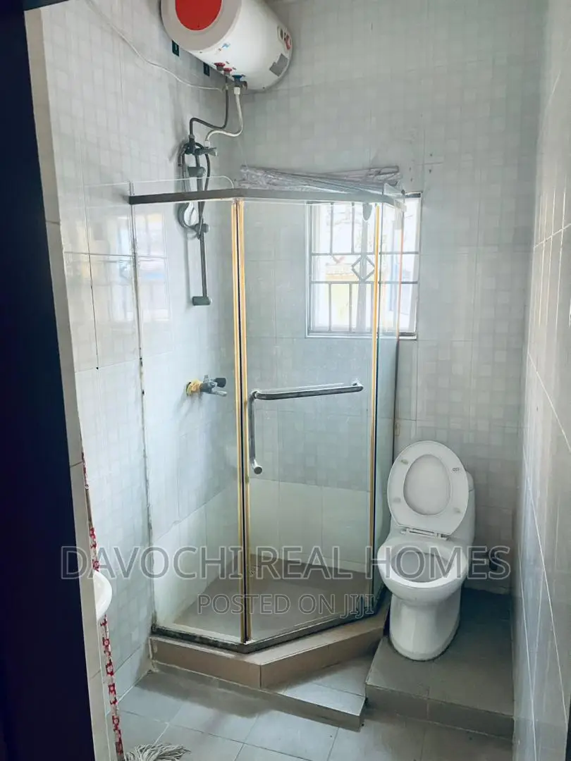 3bdrm Apartment in Ikota Villa, Lekki for rent in Lekki