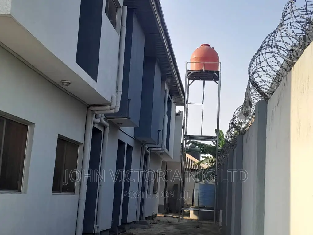 14bdrm Block of Flats in Abaranje for sale in Abaranje