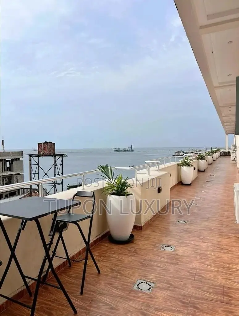 Waterfront Luxury 2 Bedroom Apartment in Lekki Phase 1
