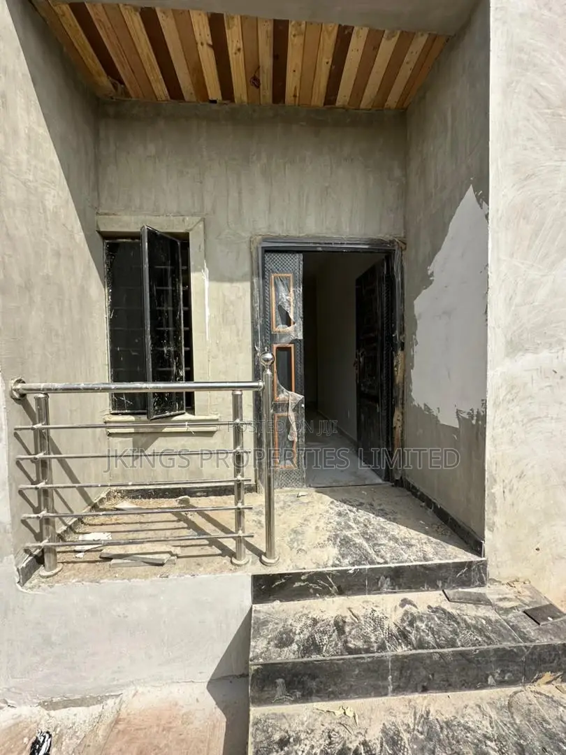 2bdrm Bungalow in Estate, Gbagada for rent in Gbagada