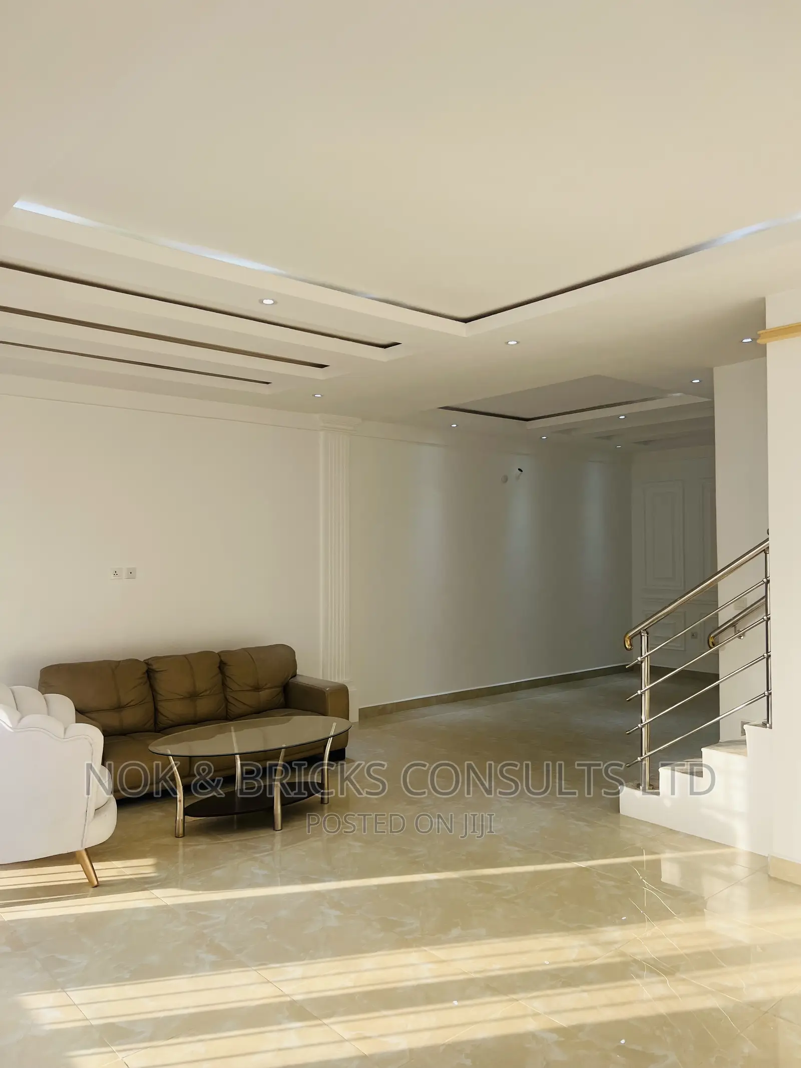 5bdrm Duplex in Stucks And Stones, Apo District for sale in Apo District