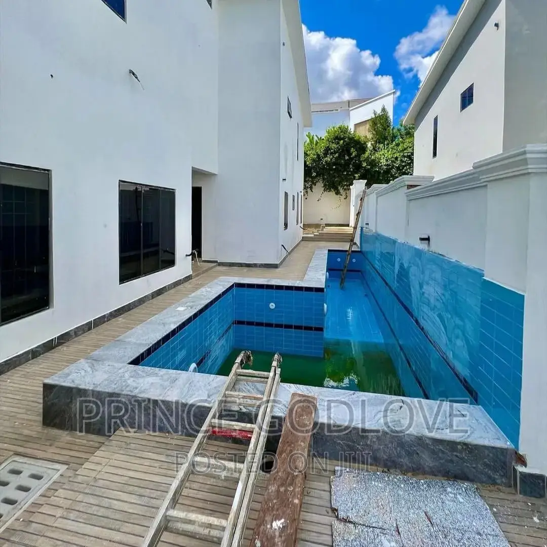 6bdrm Duplex in Guzape for sale in Guzape District