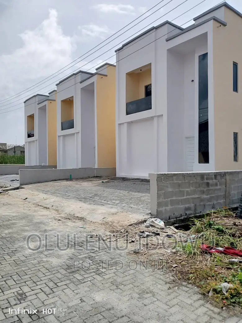 Furnished 4bdrm Duplex in Lagos Island (Eko) for sale in Lagos Island (Eko)