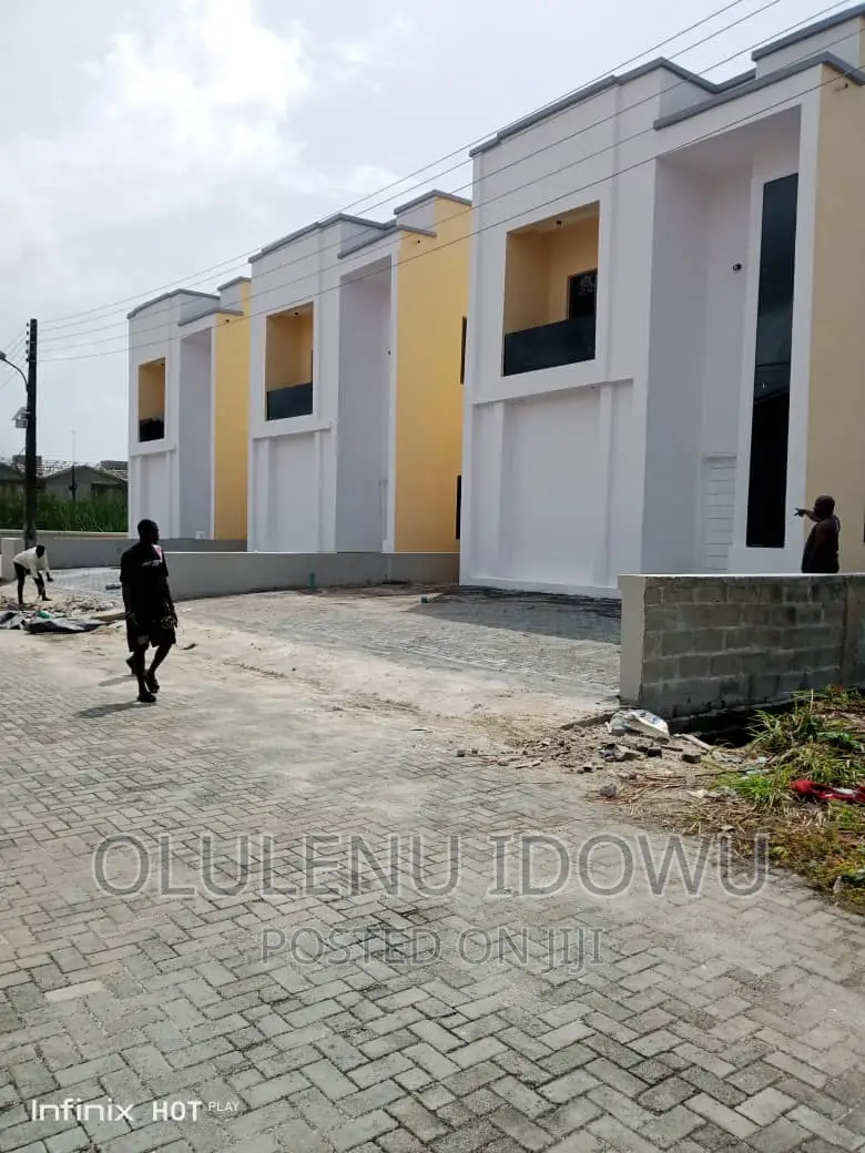 Furnished 4bdrm Duplex in Lagos Island (Eko) for sale in Lagos Island (Eko)