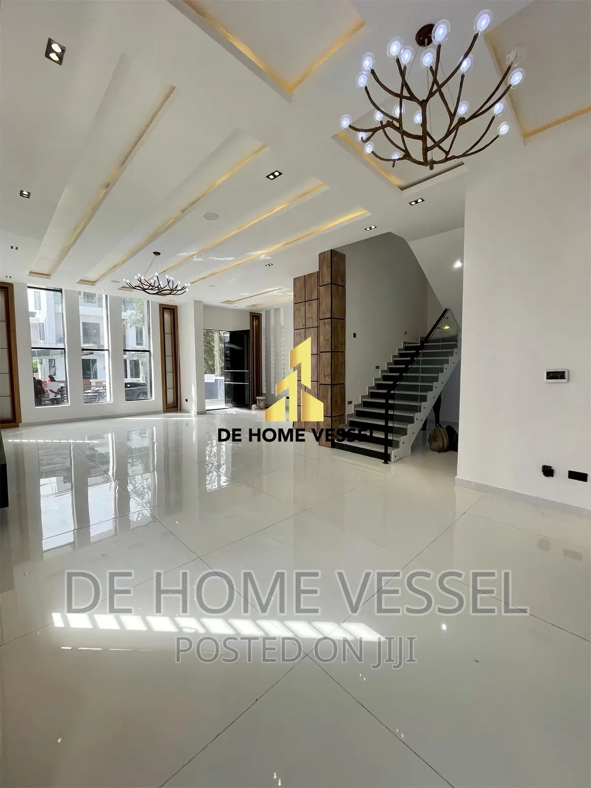 5bdrm Duplex in Ikota for sale in Ikota
