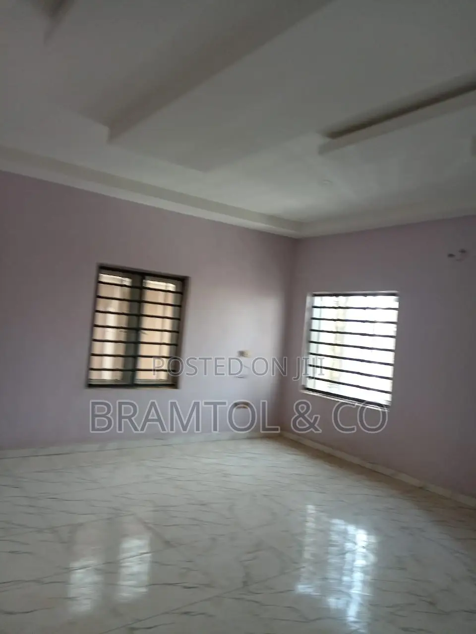 4bdrm Townhouse / Terrace in Durumi for rent in Durumi
