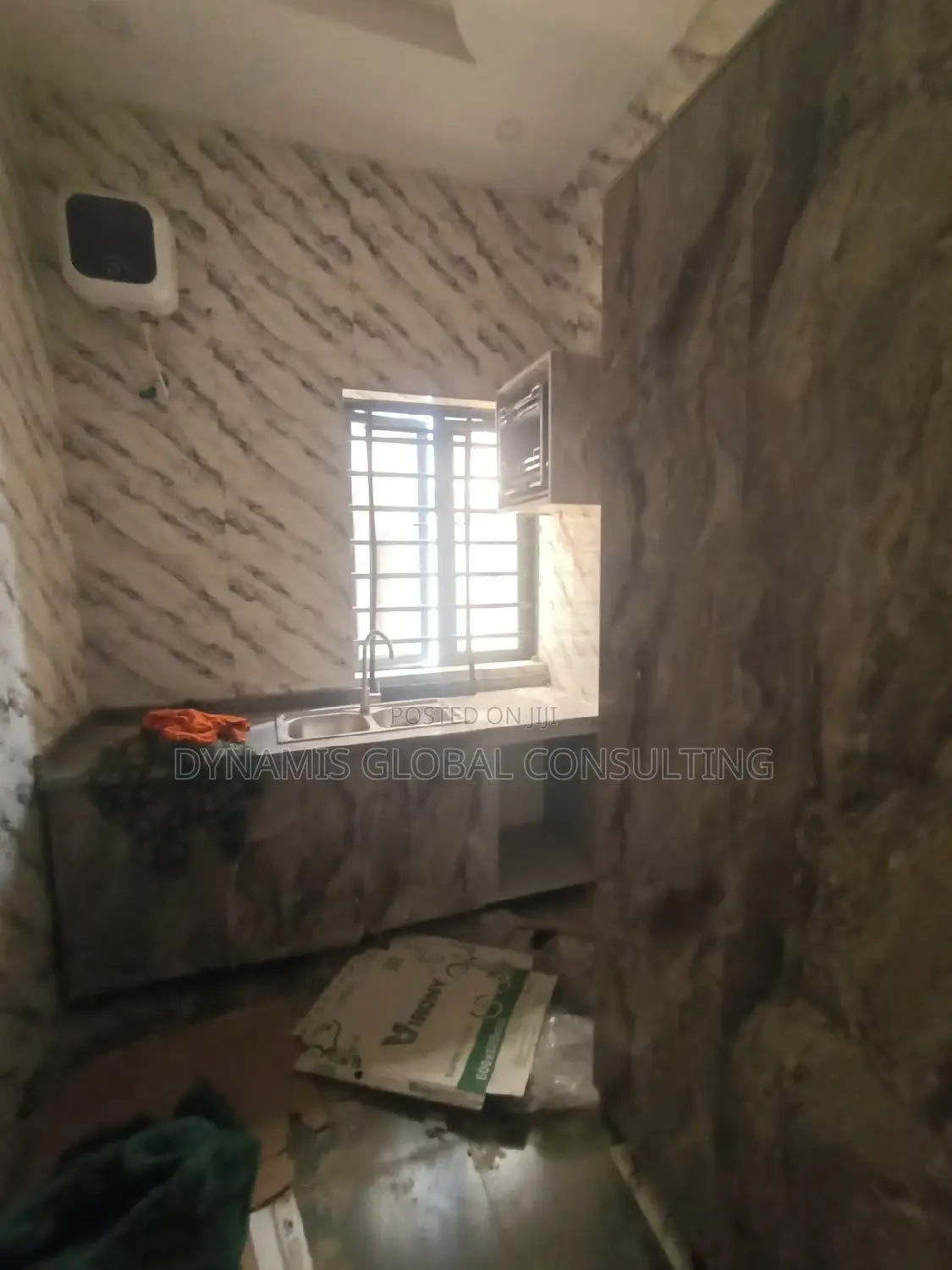 Furnished 3bdrm Block of Flats in Unilag Estate, for rent in GRA Phase 1