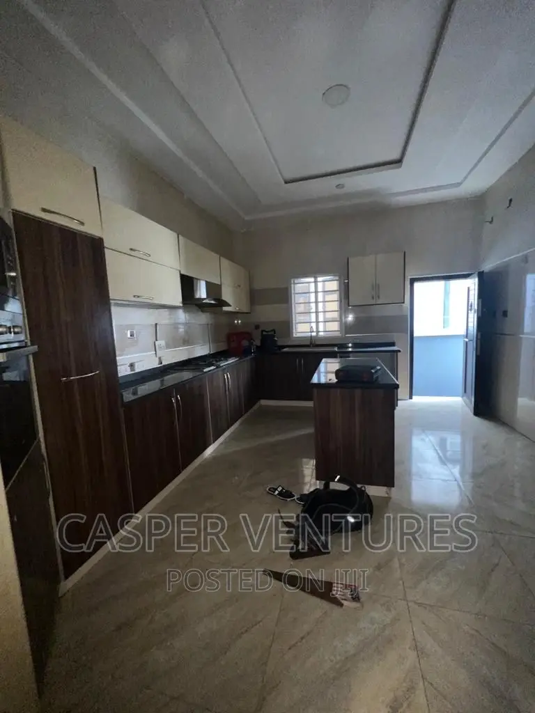 1bdrm Shared Apartment in Chevron for rent in Chevron