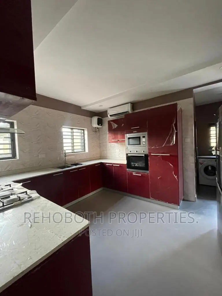 3bdrm Apartment in S&T Estate, Ibadan for sale in Ibadan