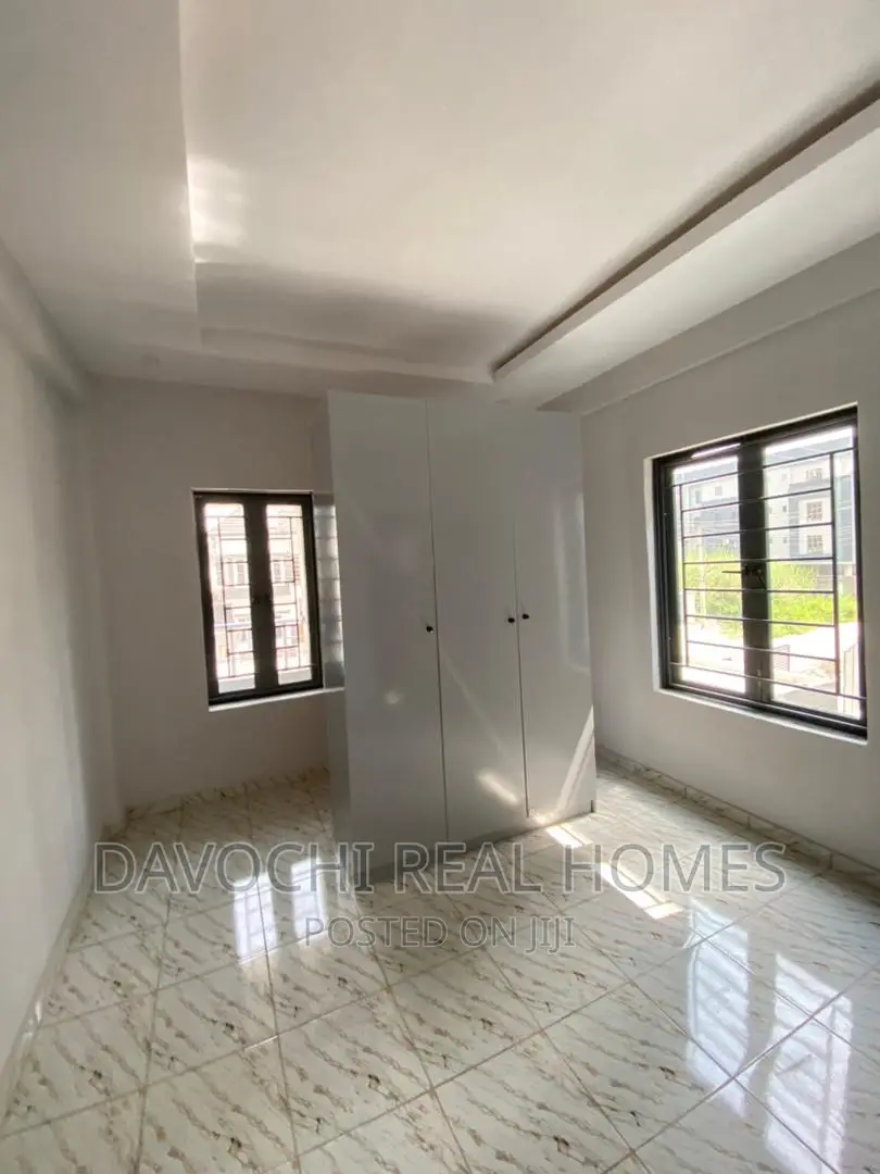 2bdrm Apartment in Chevron Drive, Lekki for rent in Lekki