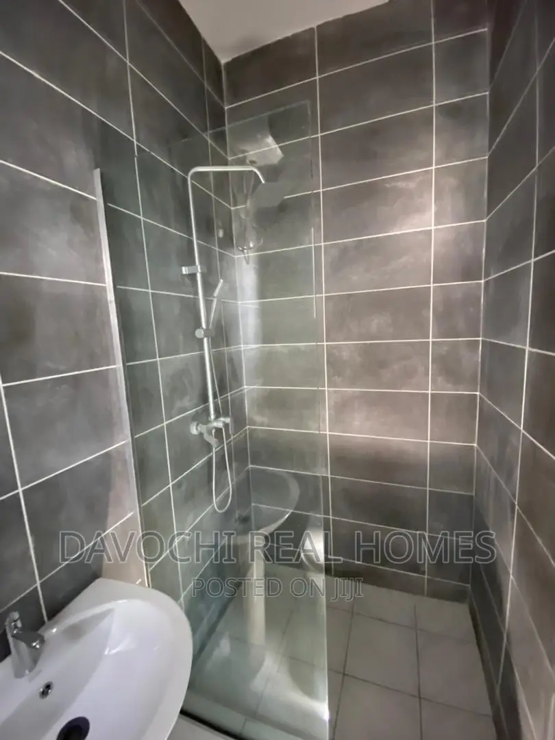 2bdrm Apartment in Chevron Drive, Lekki for rent in Lekki