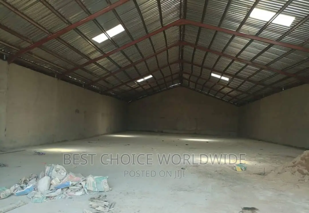 800sqm Warehouse, Magazine Road, Jericho(24hrs Power Supply) in Jericho