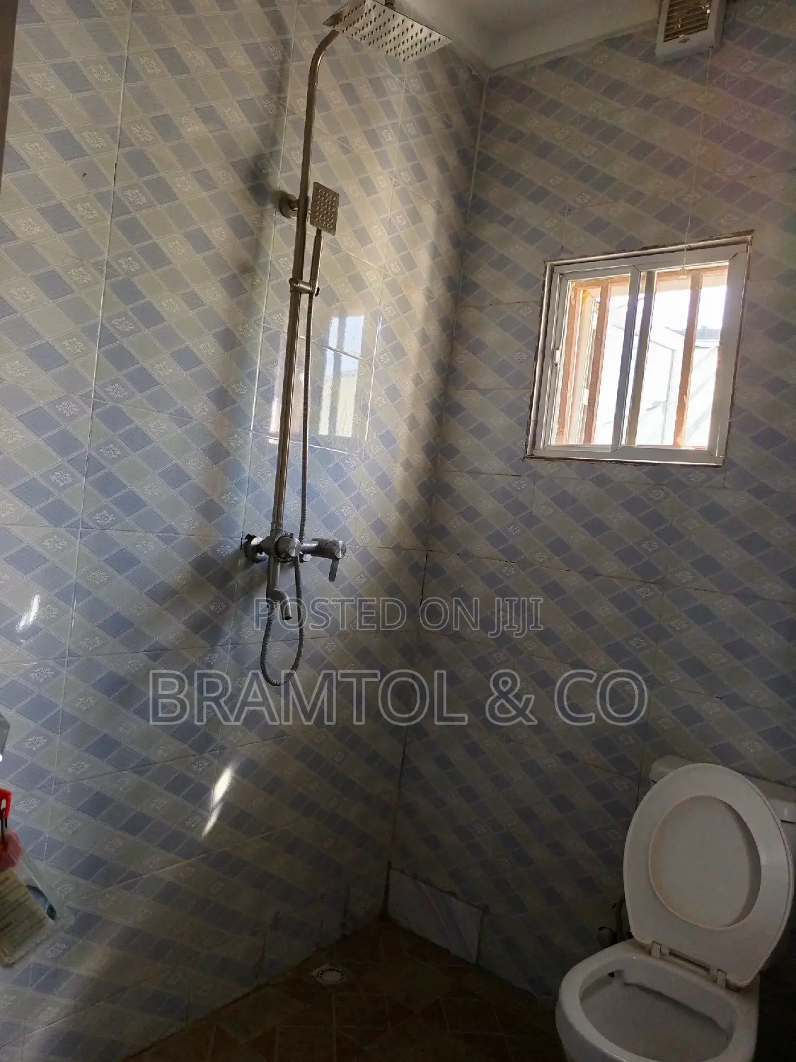 2bdrm Block of Flats in Lugbe District for rent in Lugbe District
