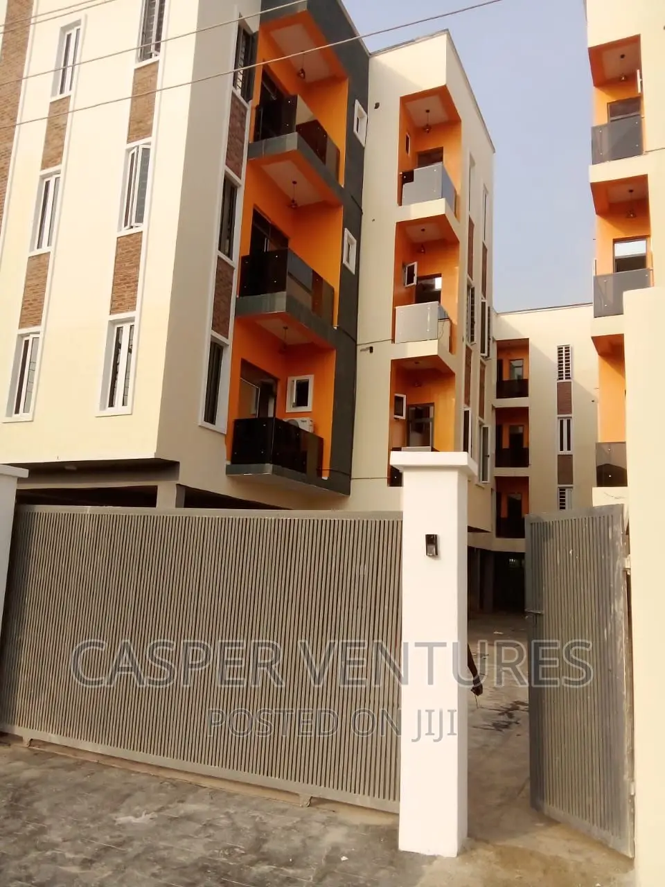 Studio Apartment in Alpha Beach, Chevron for rent in Chevron