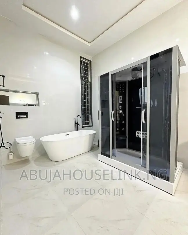 5bdrm Duplex in Apo Resettlement for sale in Apo Resettlement