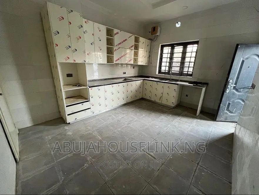 4bdrm Duplex in Gwarimpa Abuja, Gwarinpa for sale in Gwarinpa