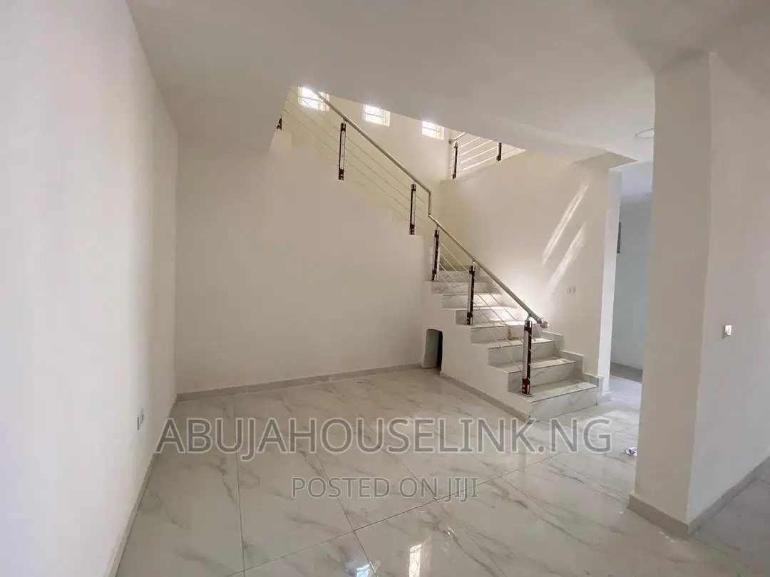 4bdrm Duplex in Guzape Abuja for sale in Guzape District