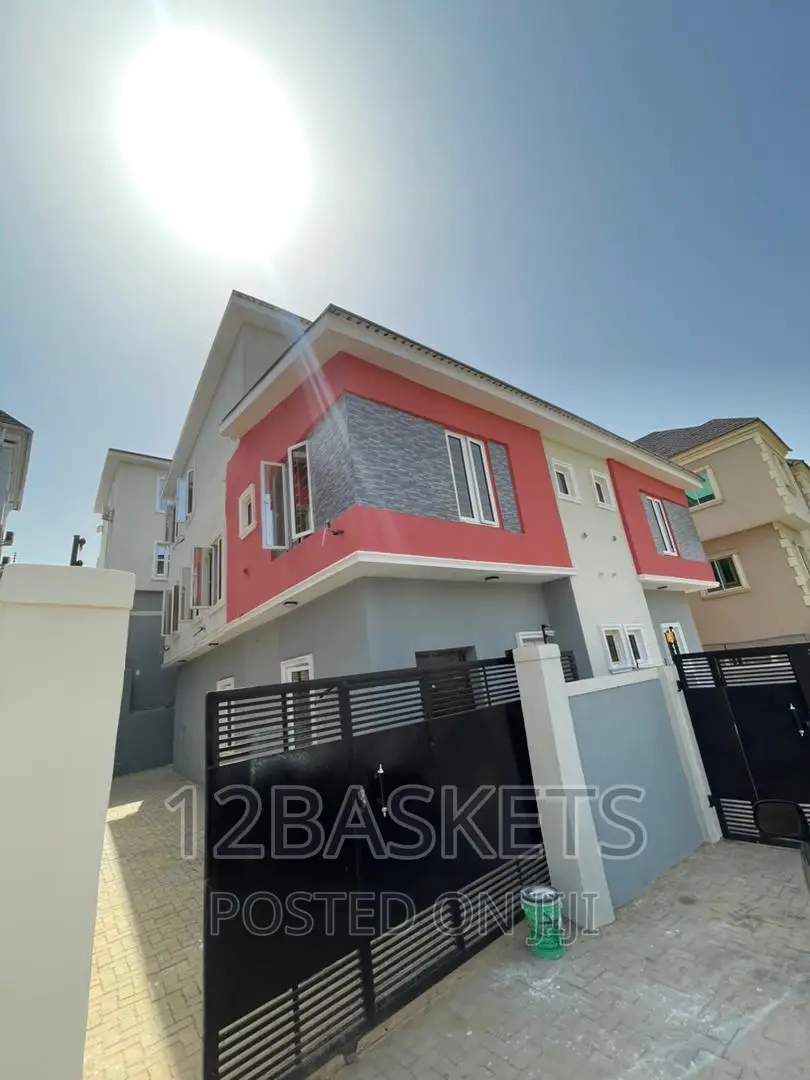 Furnished 4bdrm Duplex in Magodo Phase 1 for sale in Magodo Isheri