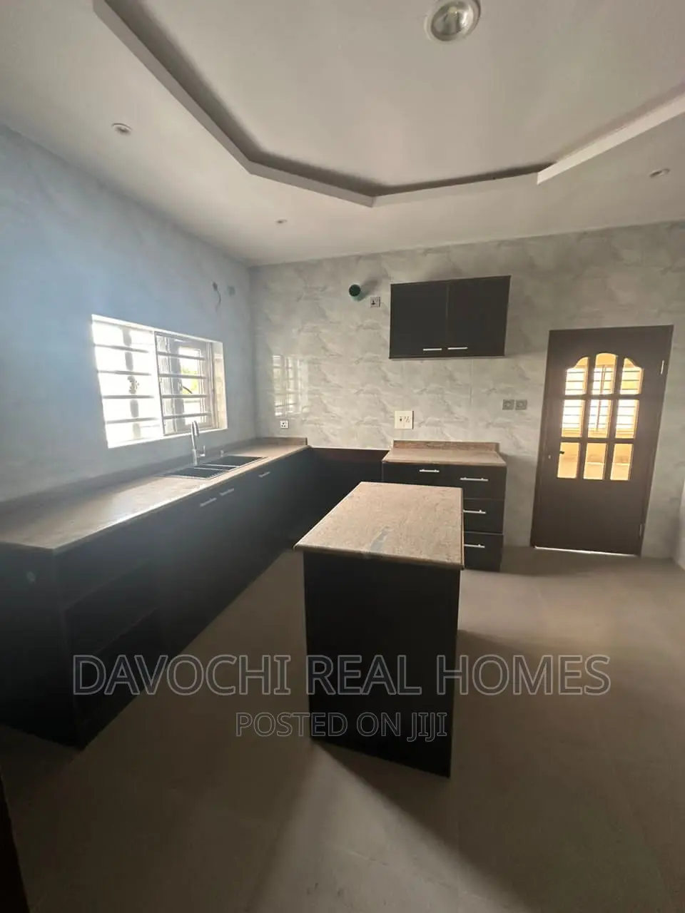 4bdrm Duplex in Osapa London, Lekki for rent in Lekki