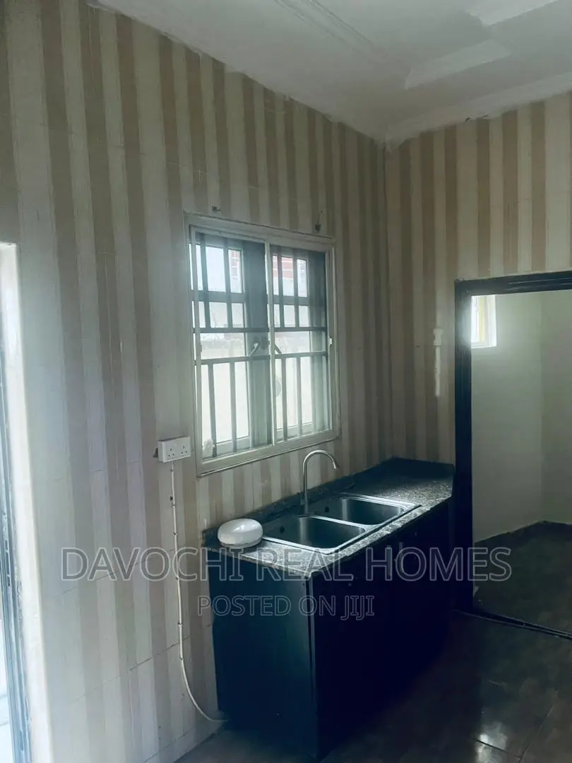 2bdrm Apartment in Ikota Villa Estate, Lekki for rent in Lekki