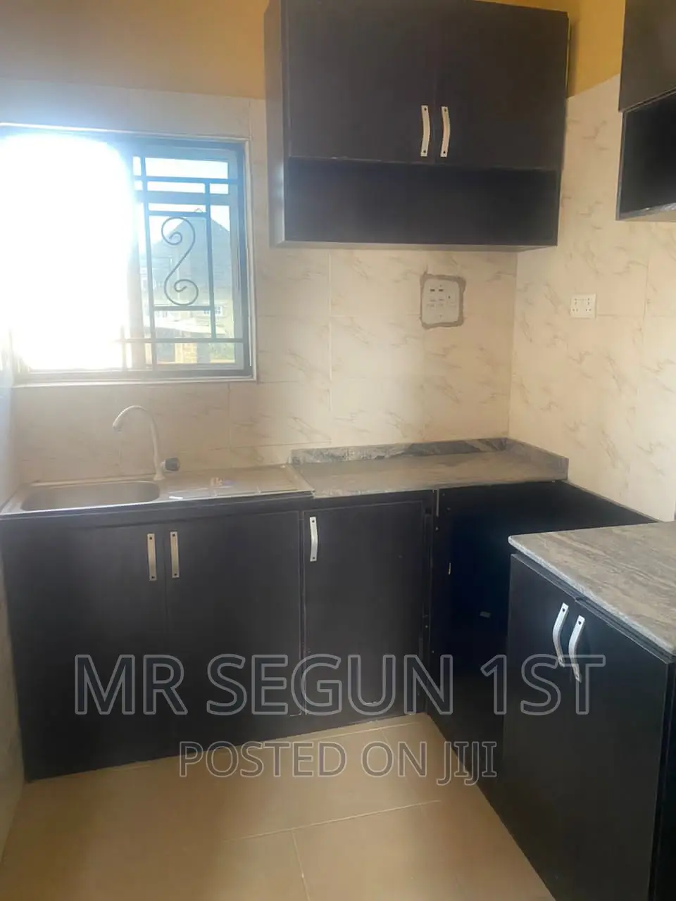 10bdrm Block of Flats in Double T Estate, Akala Express for sale in Akala Express