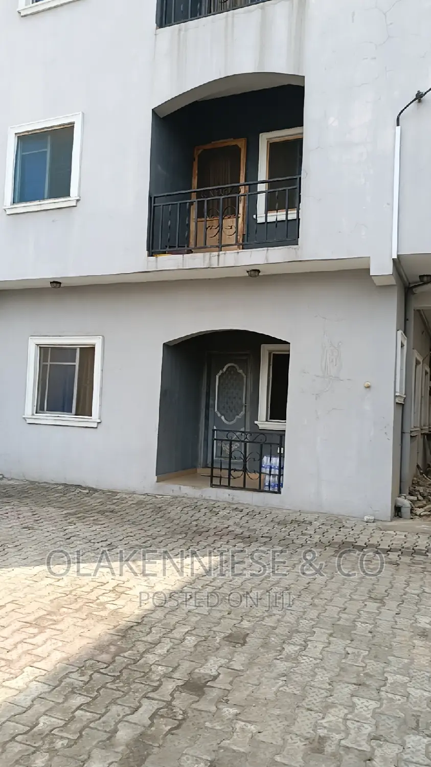 2bdrm Block of Flats in Aguda for rent in Aguda / Surulere