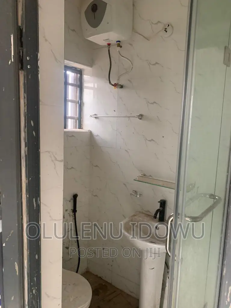 Furnished 3bdrm Duplex in Alimosho for sale in Alimosho