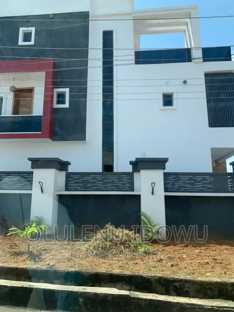 Furnished 4bdrm Duplex in Alimosho for sale in Alimosho