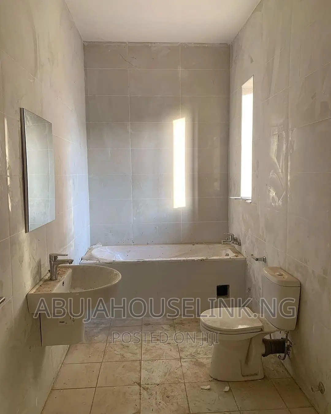 5bdrm Duplex in Dawaki By News, Gwarinpa for sale in Gwarinpa