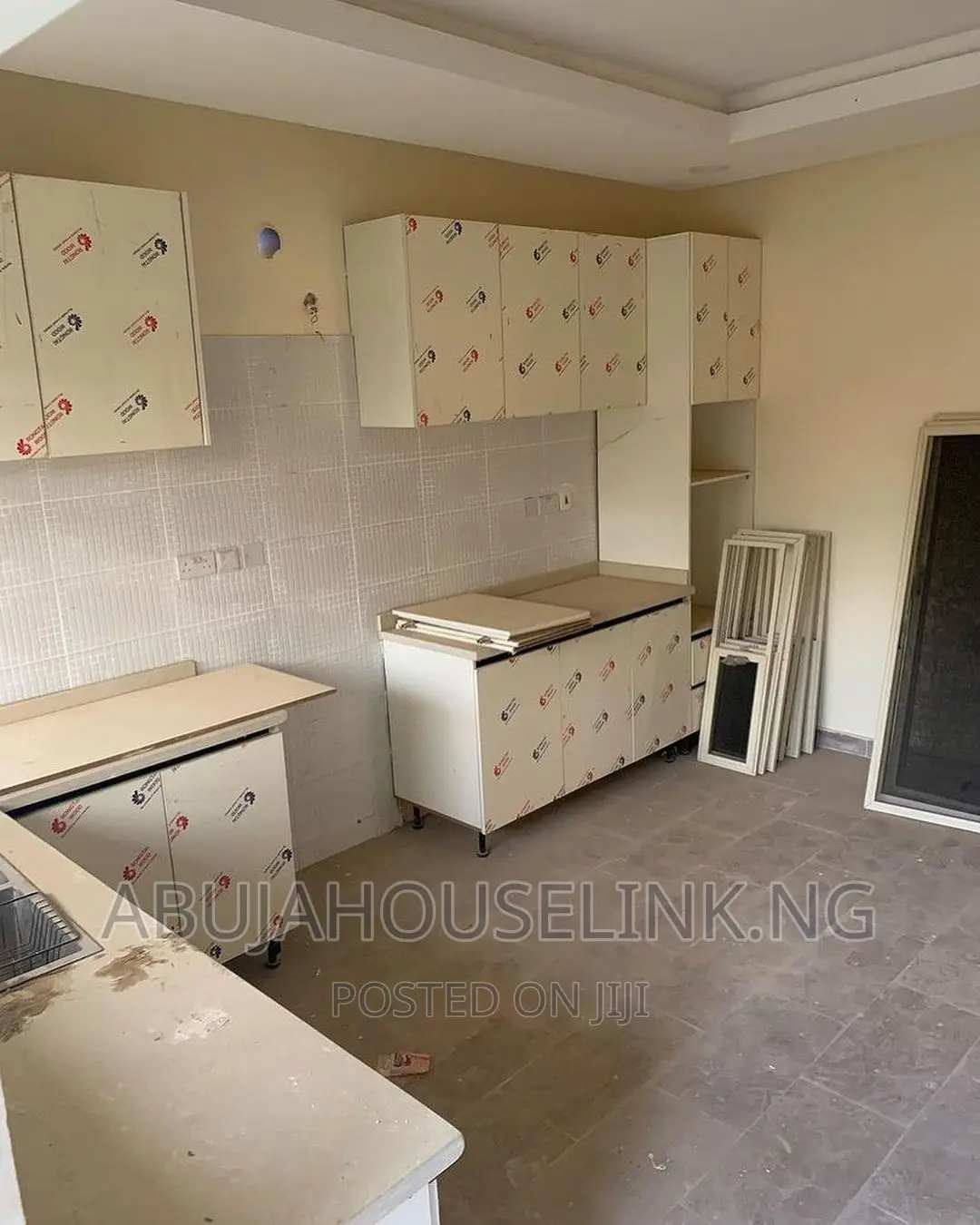 5bdrm Duplex in Dawaki By News, Gwarinpa for sale in Gwarinpa