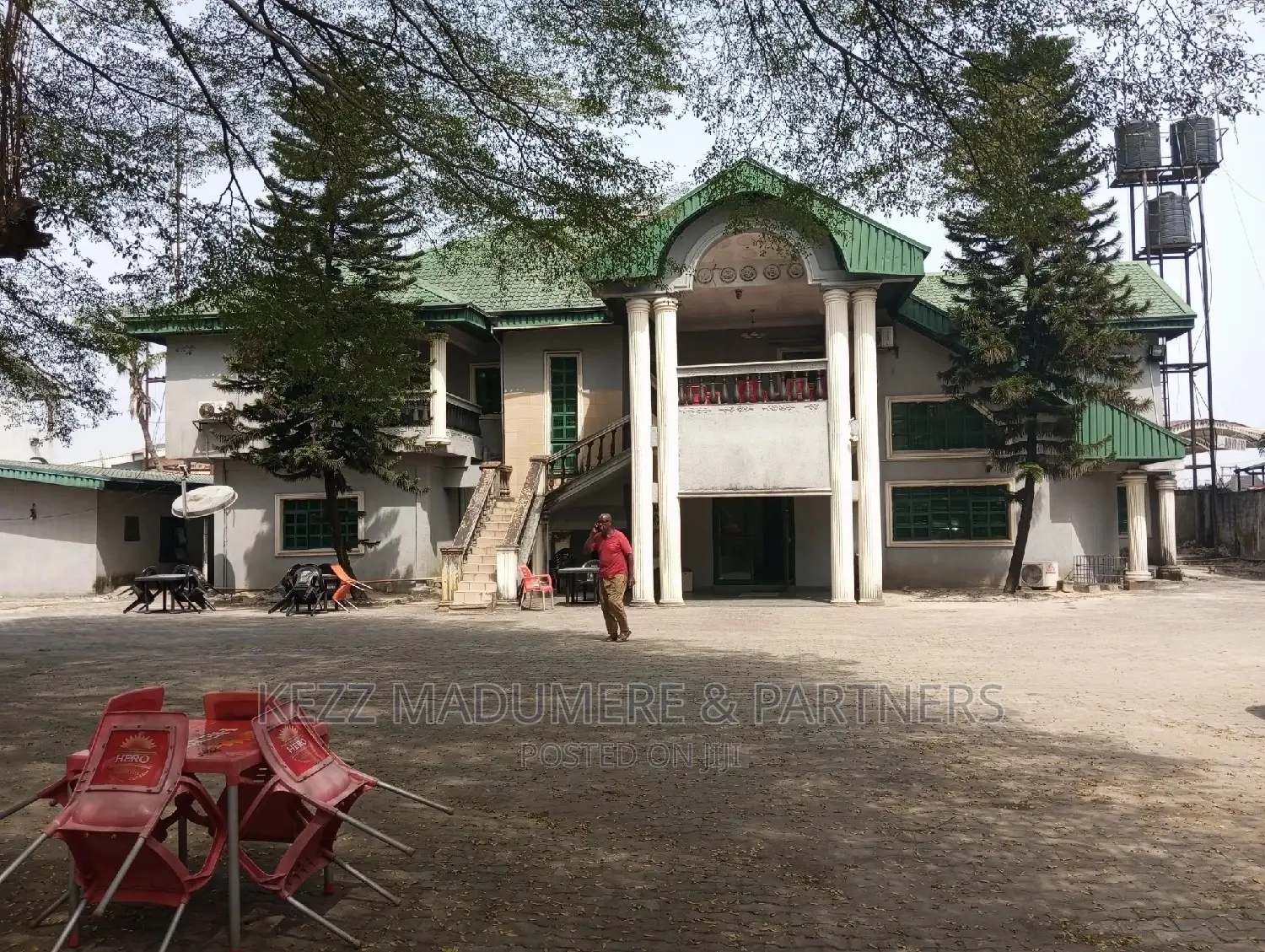 For Sale Functional Bar With 11 RMS Hotel in Rumuomasi