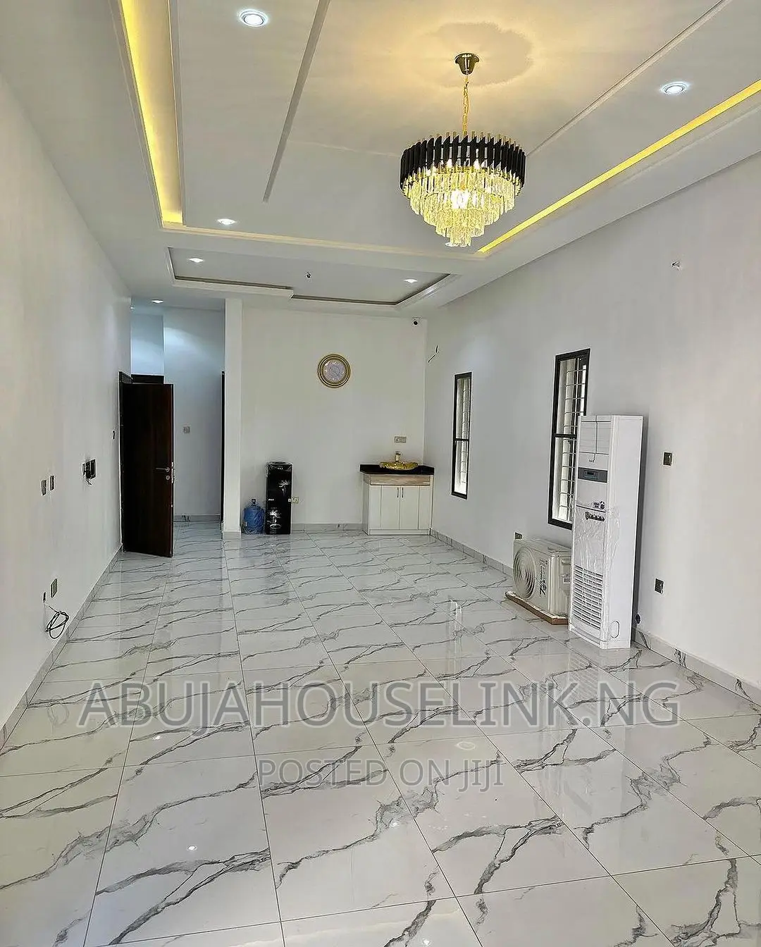 5bdrm Duplex in App Resettlement for sale in Apo Resettlement