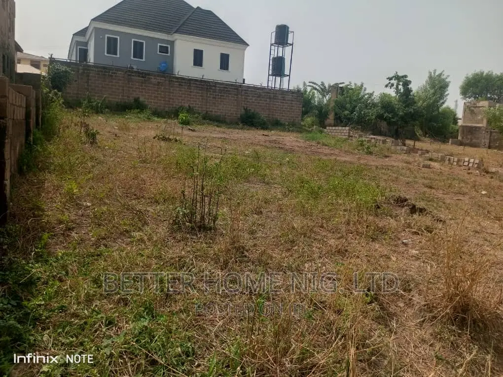 A Plot of Land at Akala Express Rd in Oluyole