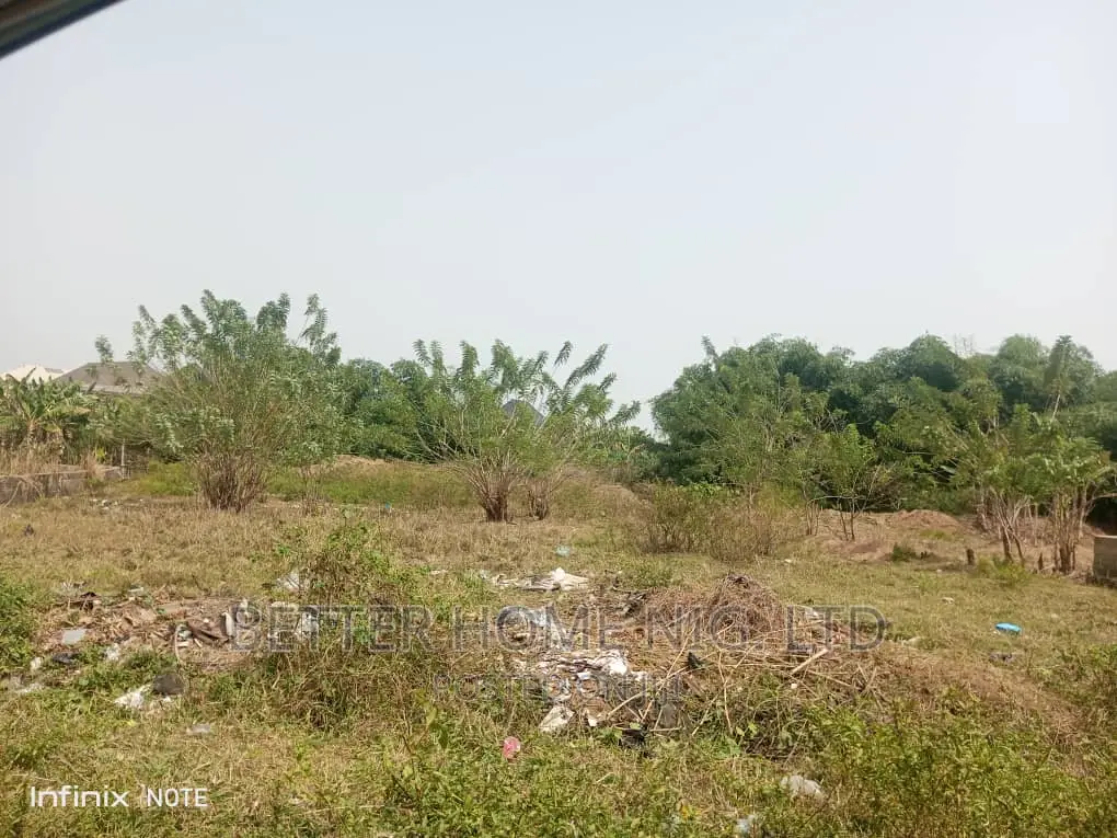 A Plot of Land at Akala Express Rd in Oluyole