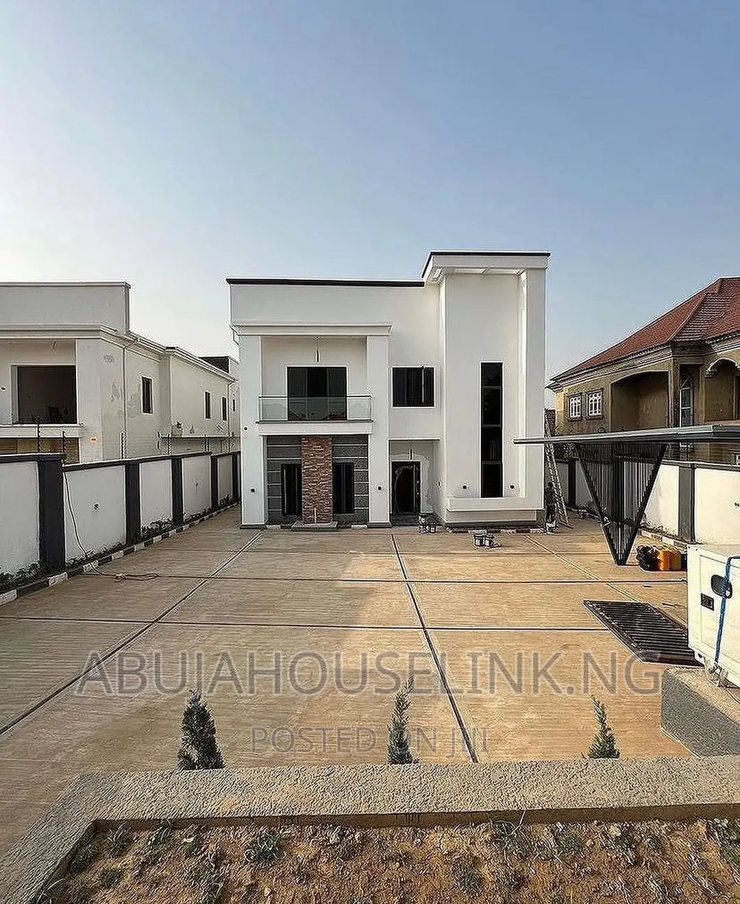 5bdrm Duplex in Guzape/Asokoro Abuja for sale in Guzape District