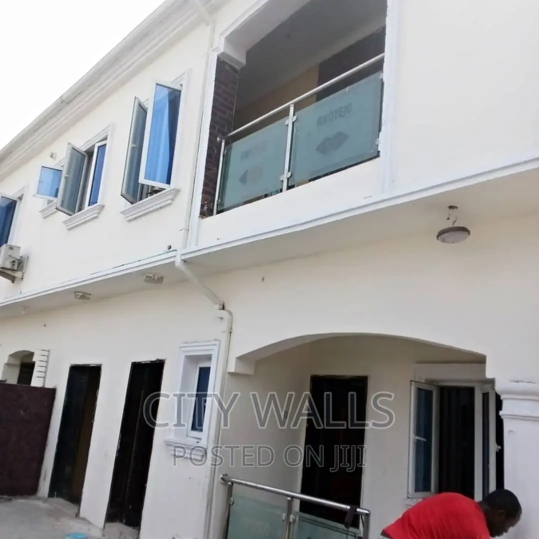 2bdrm Block of Flats in Osapa london for rent in Osapa london