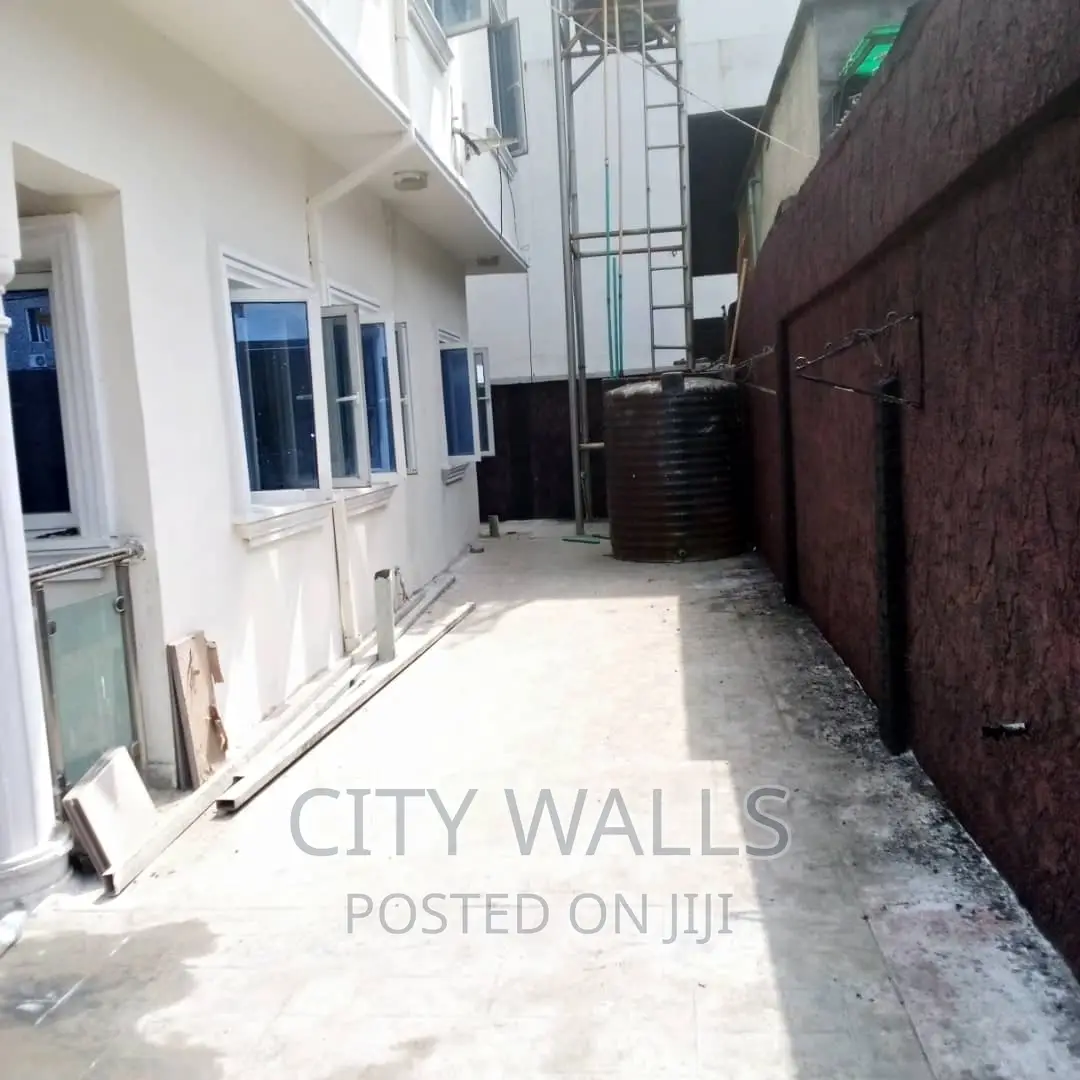 2bdrm Block of Flats in Osapa london for rent in Osapa london