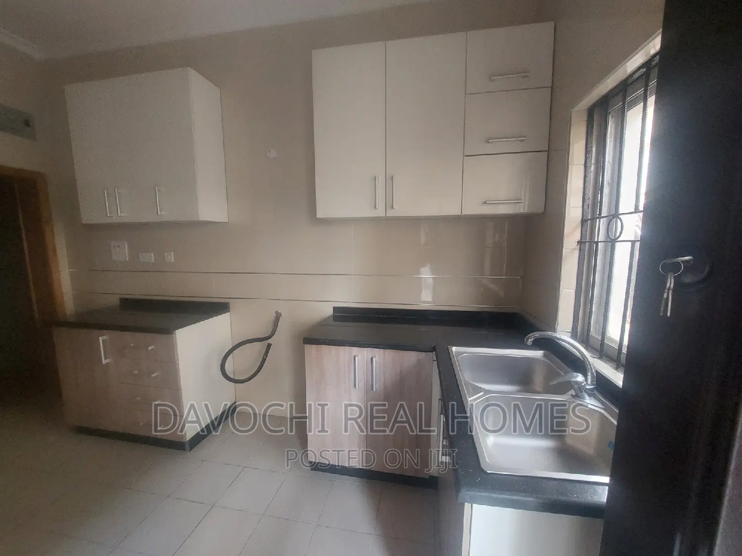 3bdrm Apartment in Ikota Villa Estate, Lekki for rent in Lekki